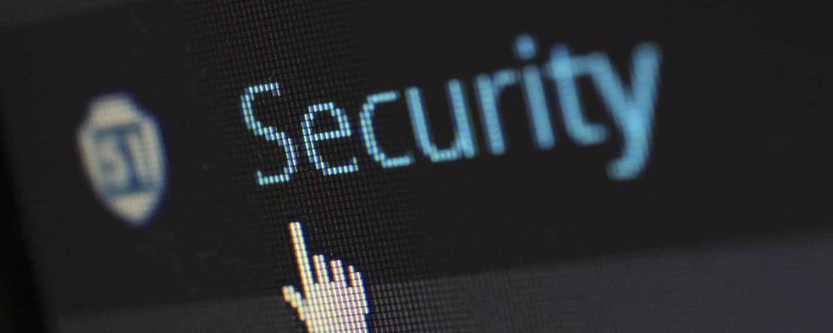 , Cyber-Attacken: F&uuml;nf Wege, wie sich Unternehmen vor Cyber-Risiken sch&uuml;tzen k&ouml;nnen, Cyberpolicen / Cyber Versicherung / Cyber Risk Versicherung / Cyberschutz Versicherung