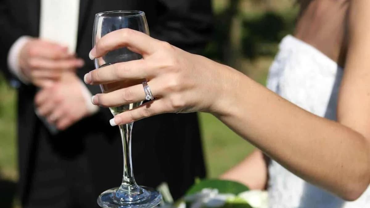 , Hochzeitsversicherung, Cologne Insurance - Versicherungsmakler & Versicherungsberater in Köln, Leverkusen, Opladen, Burscheid, Odenthal, Kürten, Lindlar, Bergisch Gladbach, Bensberg, Refrath, Engelskirchen, Rösrath, Overath, Lohmar, Troisdorf, Siegburg, Hennef, Niederkassel, Wesseling, Brühl, Erftstadt, Hürth, Frechen, Kerpen, Bergheim, Pulheim,...