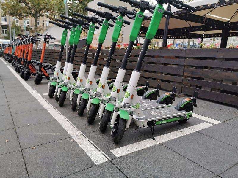 , E-Scooter: Wer zahlt was bei Unfällen?, Cologne Insurance - Versicherungsmakler & Versicherungsberater in Köln, Leverkusen, Opladen, Burscheid, Odenthal, Kürten, Lindlar, Bergisch Gladbach, Bensberg, Refrath, Engelskirchen, Rösrath, Overath, Lohmar, Troisdorf, Siegburg, Hennef, Niederkassel, Wesseling, Brühl, Erftstadt, Hürth, Frechen, Kerpen, Bergheim, Pulheim,...