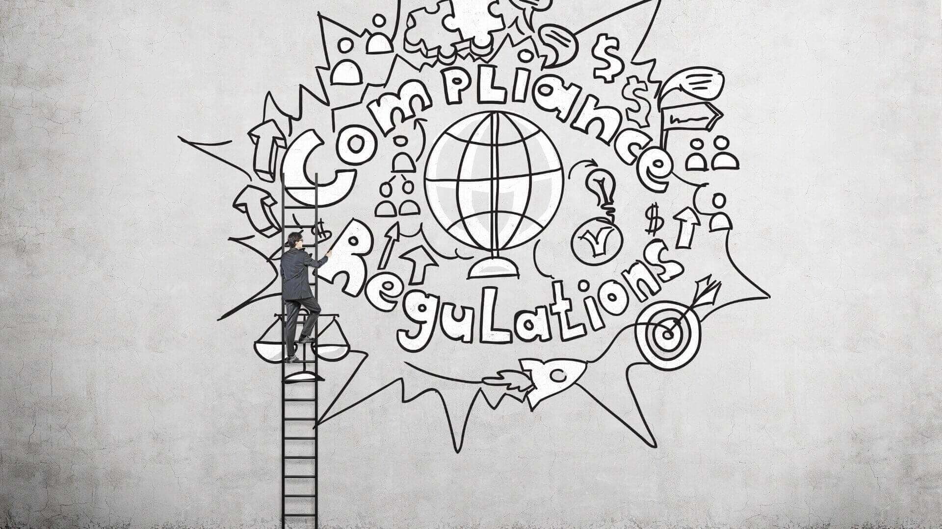 Ein Mann steht auf einer Leiter und zeichnet eine Wandmalerei mit dem Text 'Compliance Regulations'.