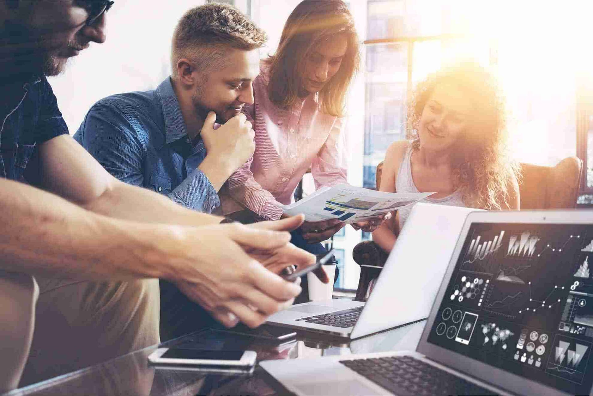 Rhein Insurance: Unabhängiger Versicherungsmakler und Finanzberater in Düsseldorf.